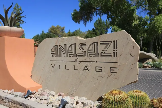 $2,700 | 12212 North Paradise Village Parkway West, Unit 302, Phoenix, AZ 85032