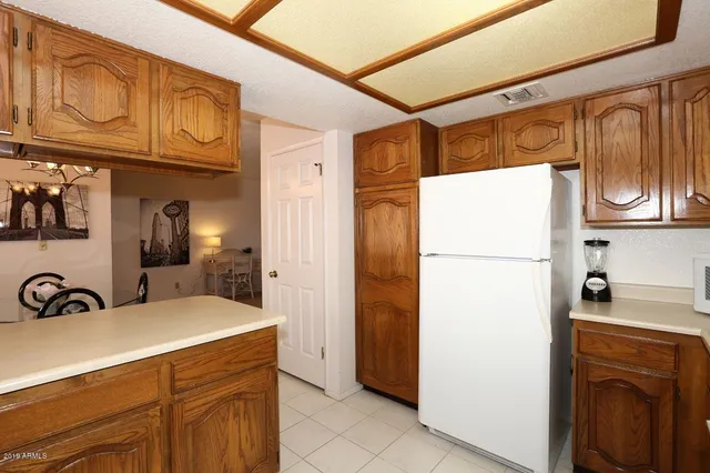 $2,700 | 12212 North Paradise Village Parkway West, Unit 302, Phoenix, AZ 85032