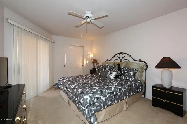 $2,700 | 12212 North Paradise Village Parkway West, Unit 302, Phoenix, AZ 85032