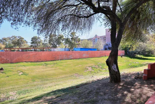 $3,000 | 12212 North Paradise Village Parkway West, Unit 302, Phoenix, AZ 85032