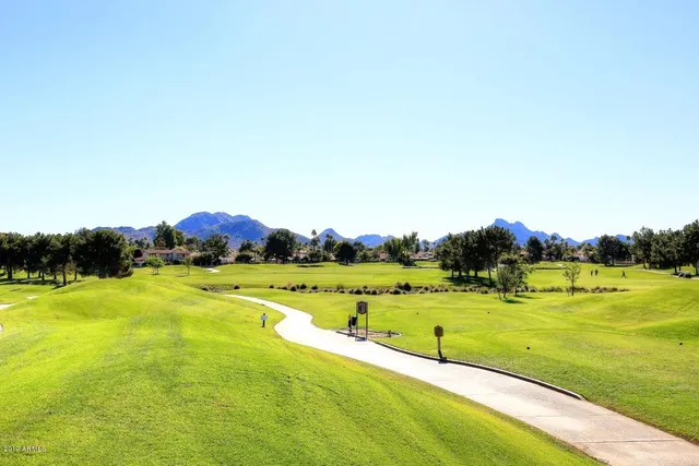 $2,700 | 12212 North Paradise Village Parkway West, Unit 302, Phoenix, AZ 85032