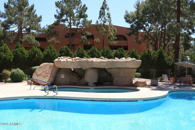 $3,000 | 12212 North Paradise Village Parkway West, Unit 302, Phoenix, AZ 85032