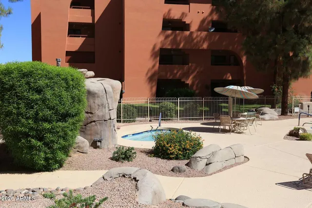 $3,000 | 12212 North Paradise Village Parkway West, Unit 302, Phoenix, AZ 85032