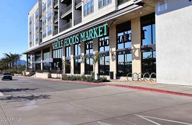 $3,000 | 12212 North Paradise Village Parkway West, Unit 302, Phoenix, AZ 85032