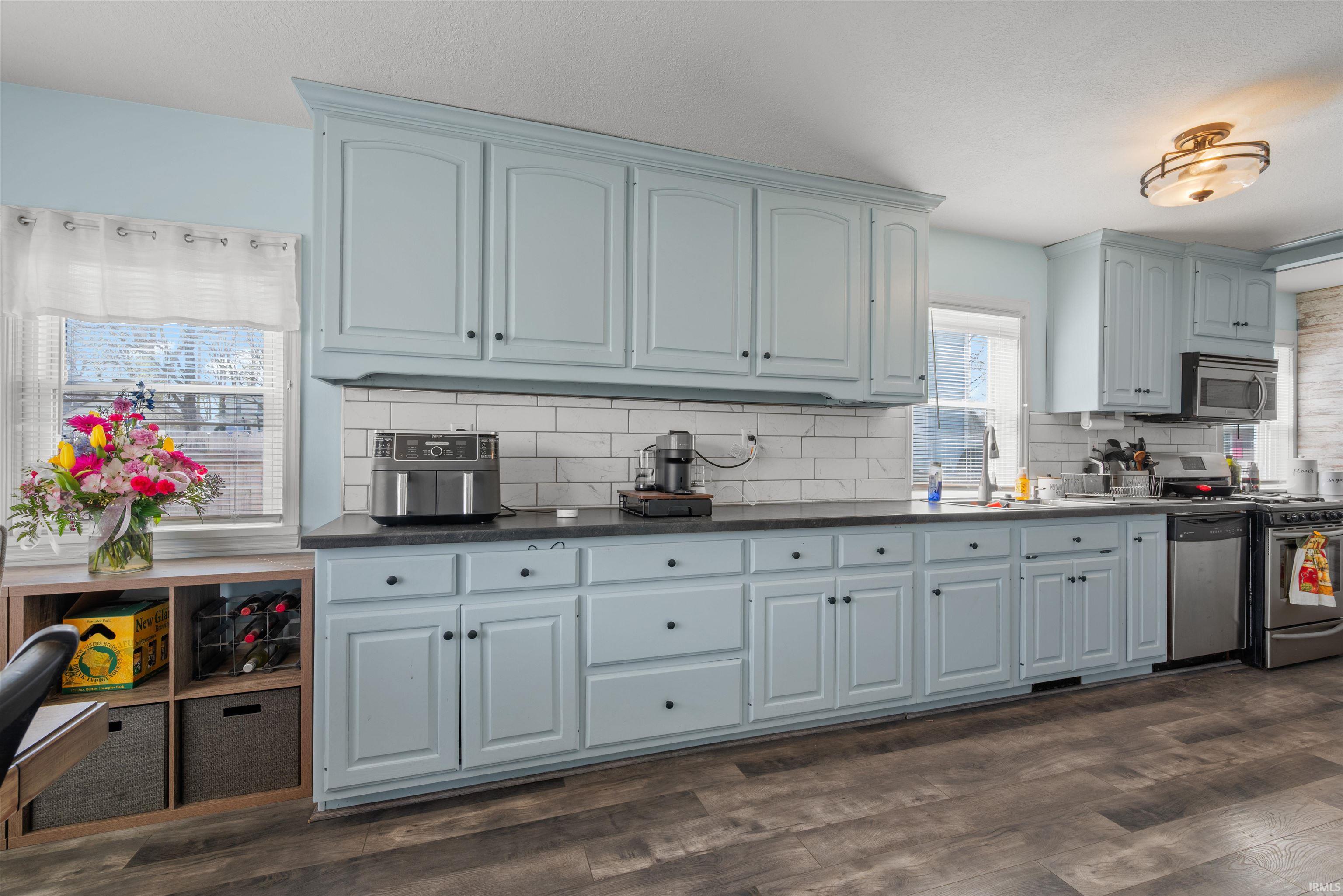 161 Fourth Street Roanoke, IN 46783 - Photo 9 of 33