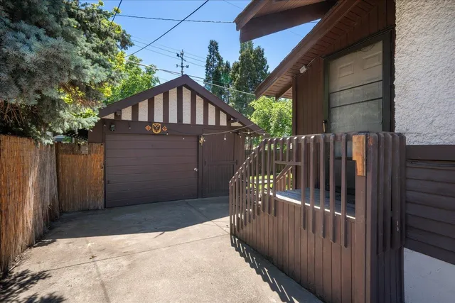 $355,000 | 617 West Carlisle Avenue, Spokane, WA 99205