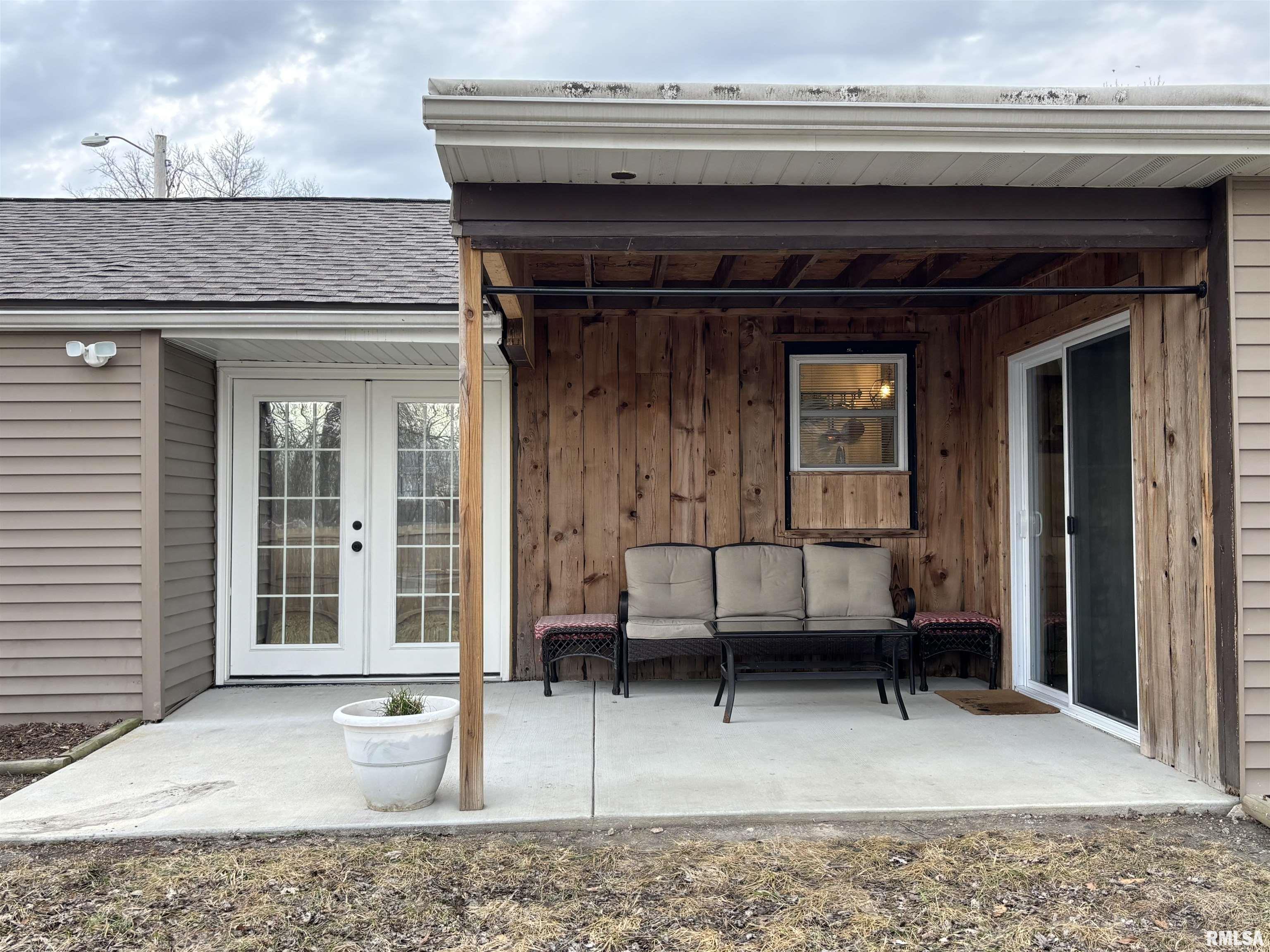 2001 West Calhoun Avenue Springfield, IL 62702 - Photo 20 of 27