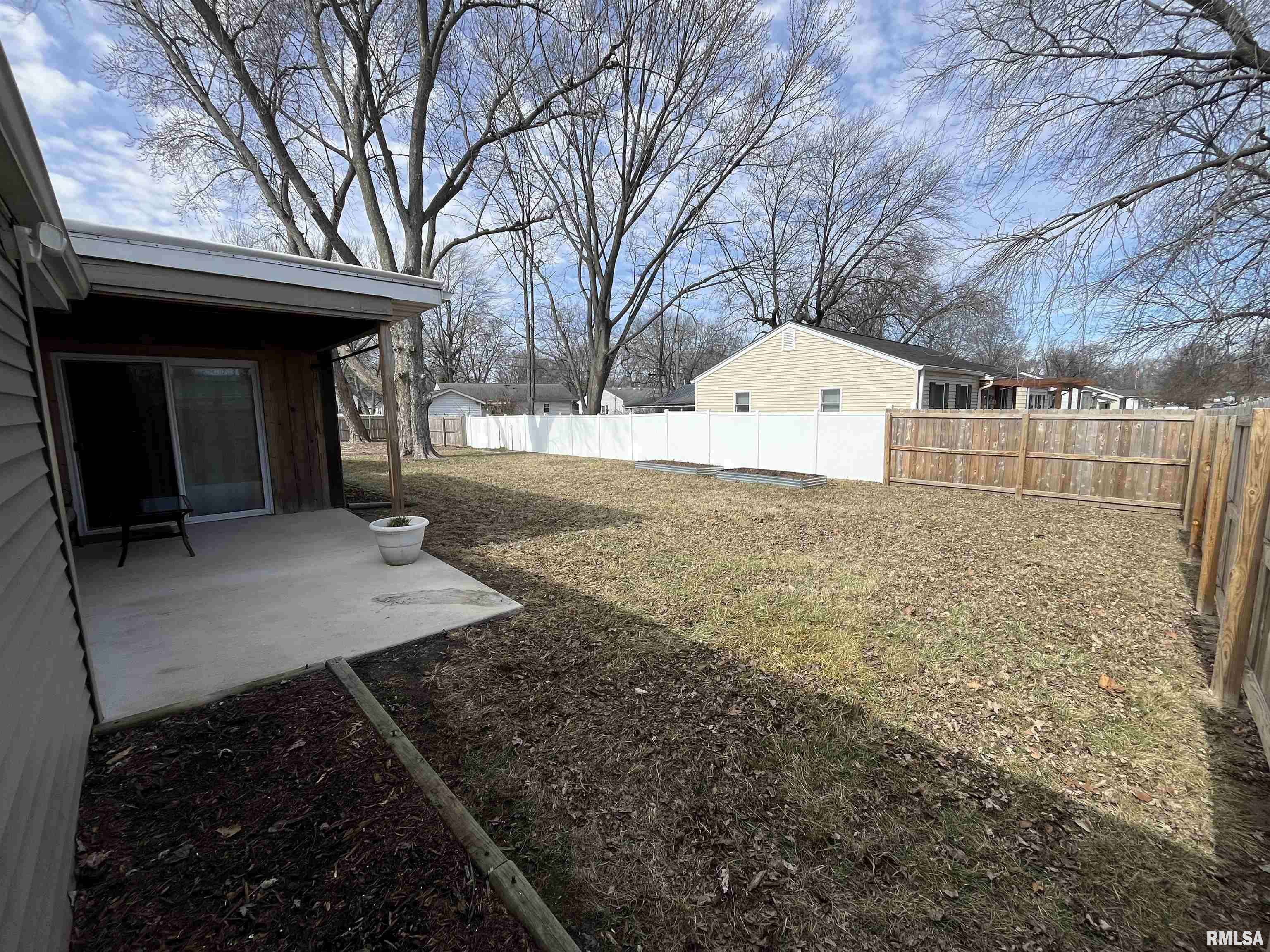 2001 West Calhoun Avenue Springfield, IL 62702 - Photo 27 of 27