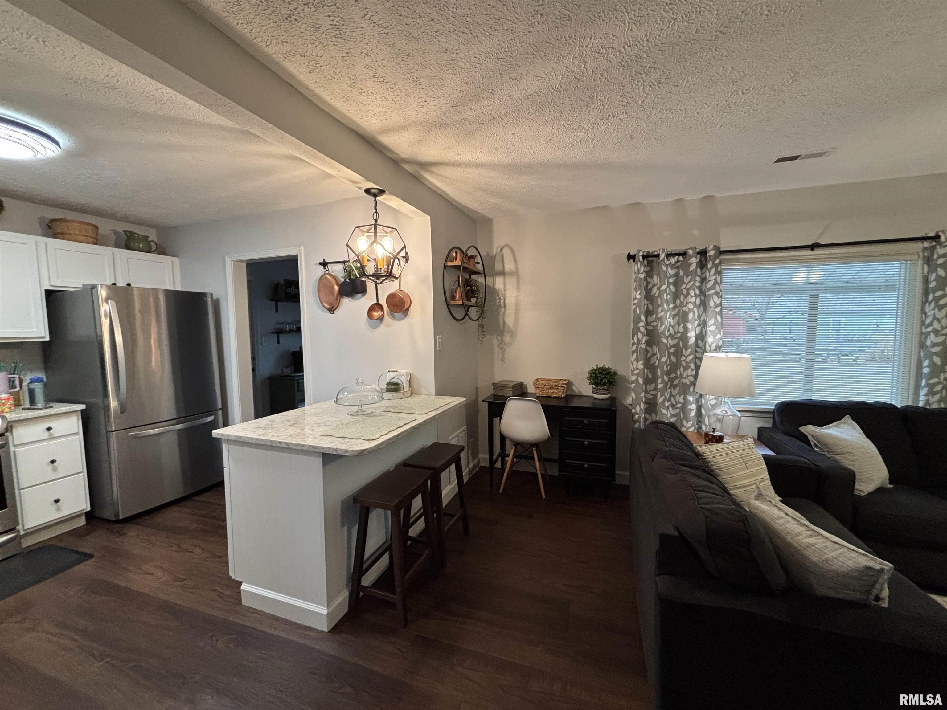 2001 West Calhoun Avenue Springfield, IL 62702 - Photo 6 of 27