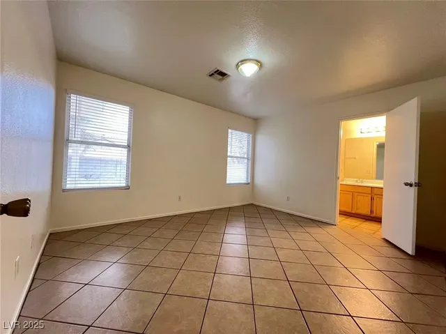 $1,700 | 5322 Edna Crane Avenue, North Las Vegas, NV 89031