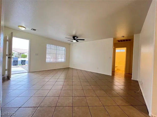 $1,700 | 5322 Edna Crane Avenue, North Las Vegas, NV 89031