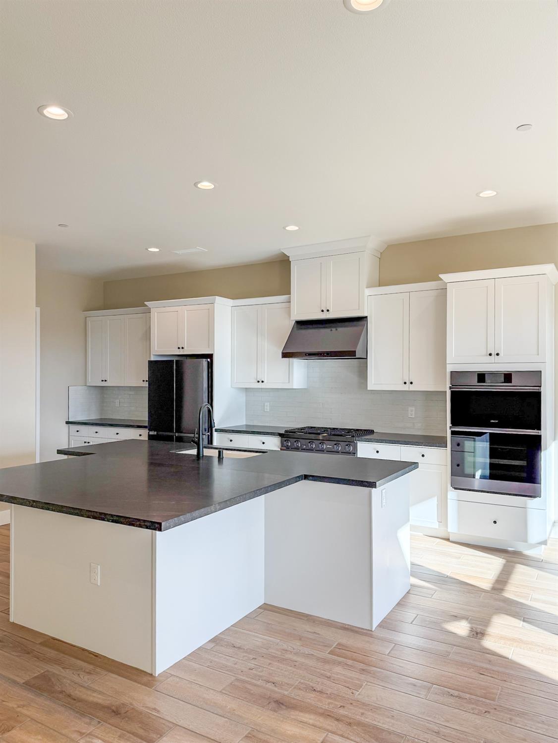 951 Beaver Pond Loop Madera, CA 93636 - Photo 19 of 48 Gallery Image 19