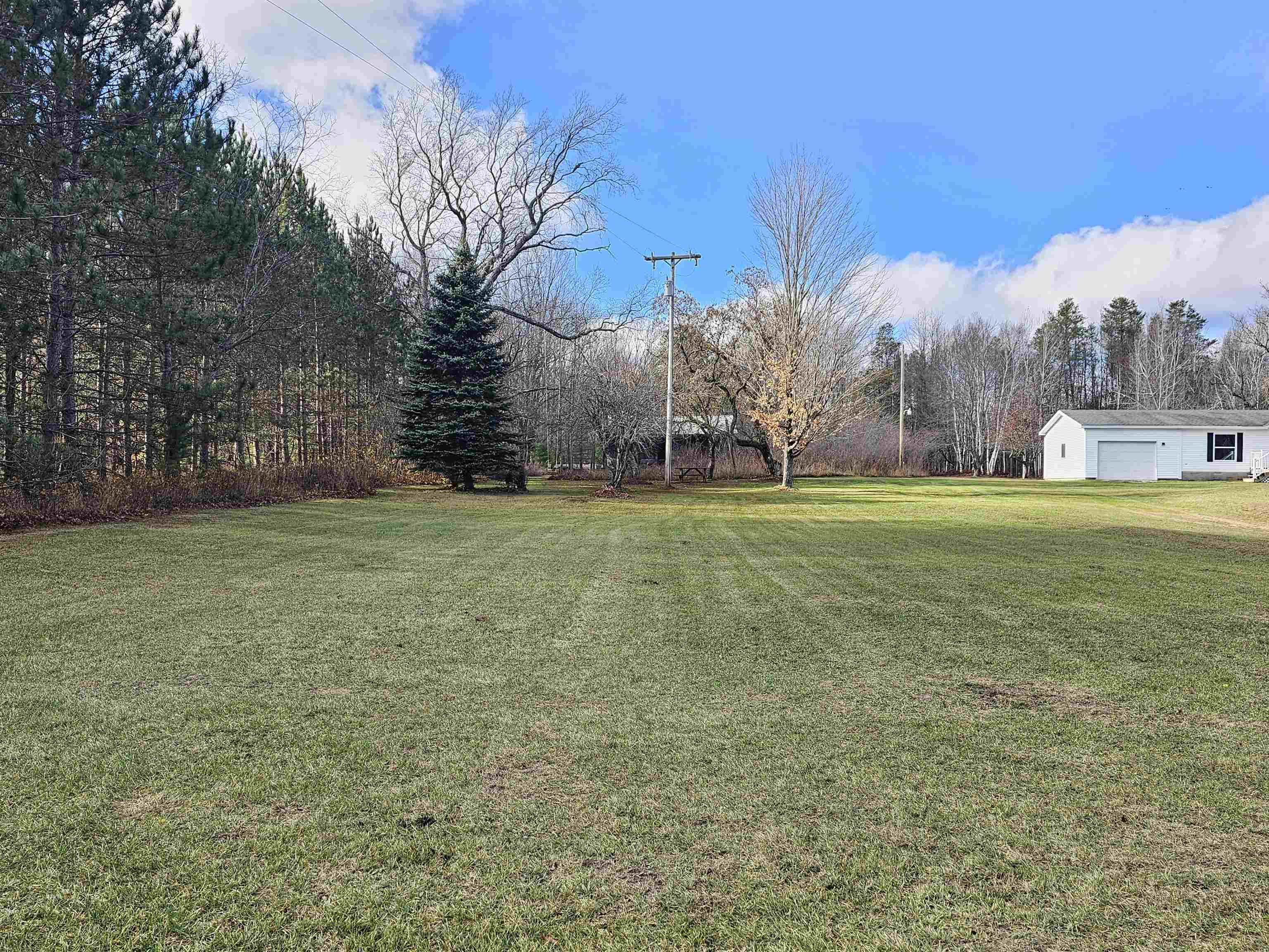 2800 South 33 Road Cadillac, MI 49601 - Photo 29 of 37