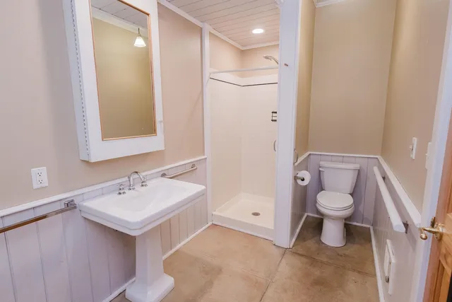 $499,900 | 141 Merry Christmas Lane, Mineral Point, WI 53565