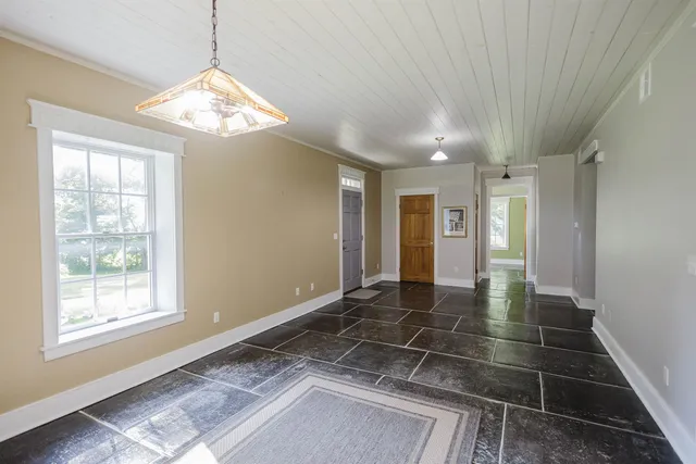 $499,900 | 141 Merry Christmas Lane, Mineral Point, WI 53565