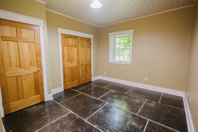 $499,900 | 141 Merry Christmas Lane, Mineral Point, WI 53565