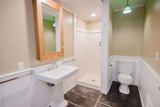 $499,900 | 141 Merry Christmas Lane, Mineral Point, WI 53565