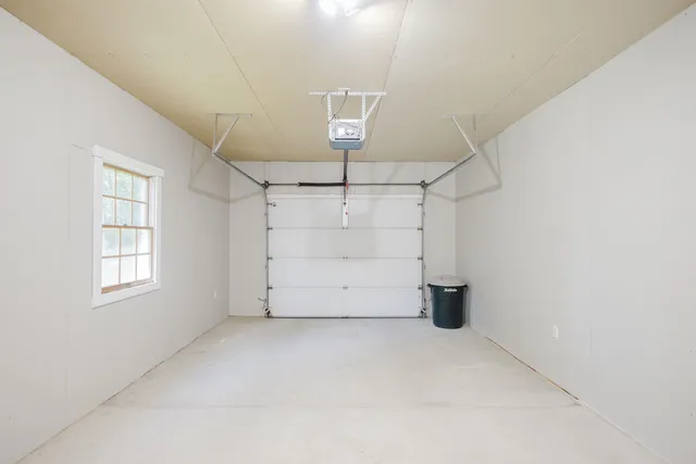 $499,900 | 141 Merry Christmas Lane, Mineral Point, WI 53565