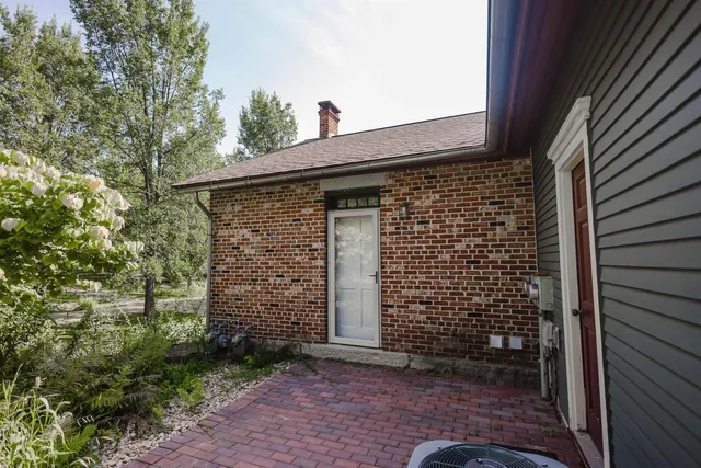 $499,900 | 141 Merry Christmas Lane, Mineral Point, WI 53565