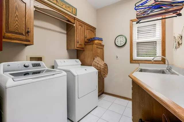 $500,000 | 5633 Oakview, Shawnee, KS 66216