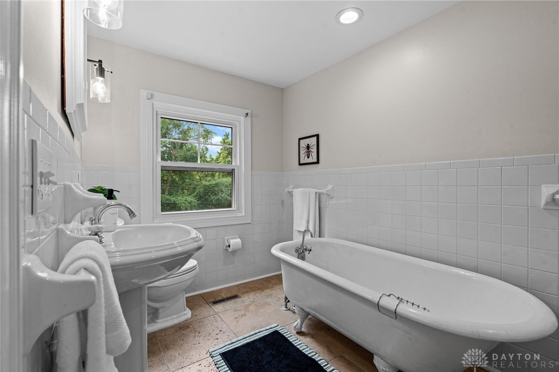 4359 Wagner Road Dayton, OH 45440 - Photo 25 of 41 Gallery Image 25