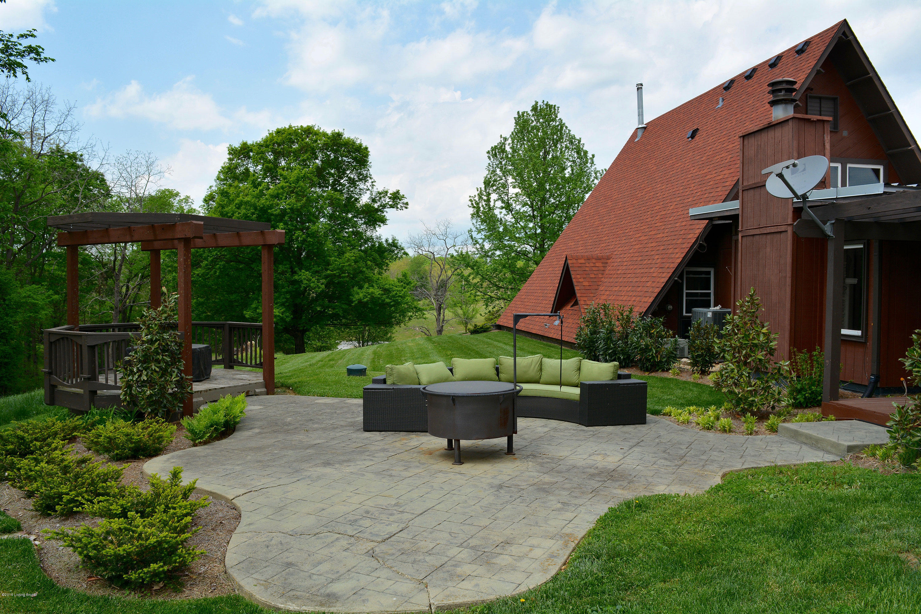 9908 Covered Bridge Road Prospect, KY 40059 - Photo 1 of 90 GILEZAN-TEAM_2411