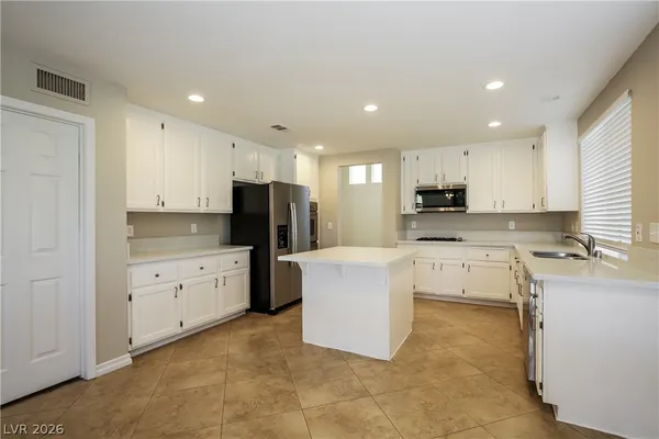 $2,935 | 1030 West Moorpoint Drive, North Las Vegas, NV 89031