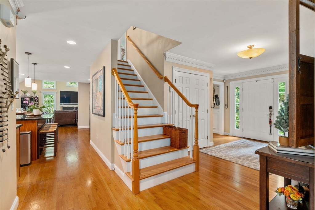 400 Sugar Road Bolton, MA 01740 - Photo 3 of 34