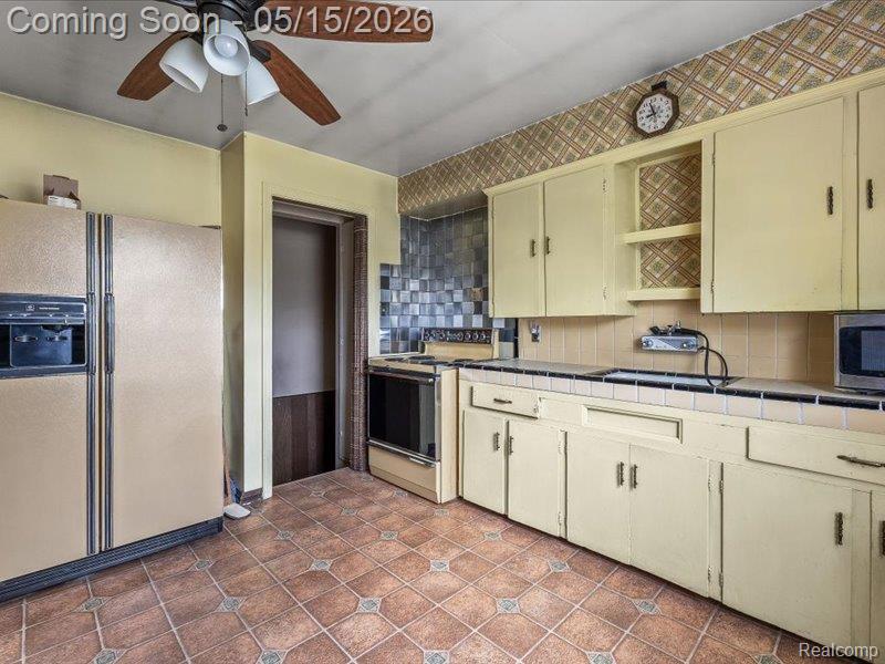 2229 East Eight Mile Road Grosse Pointe, MI 48236 - Photo 8 of 20