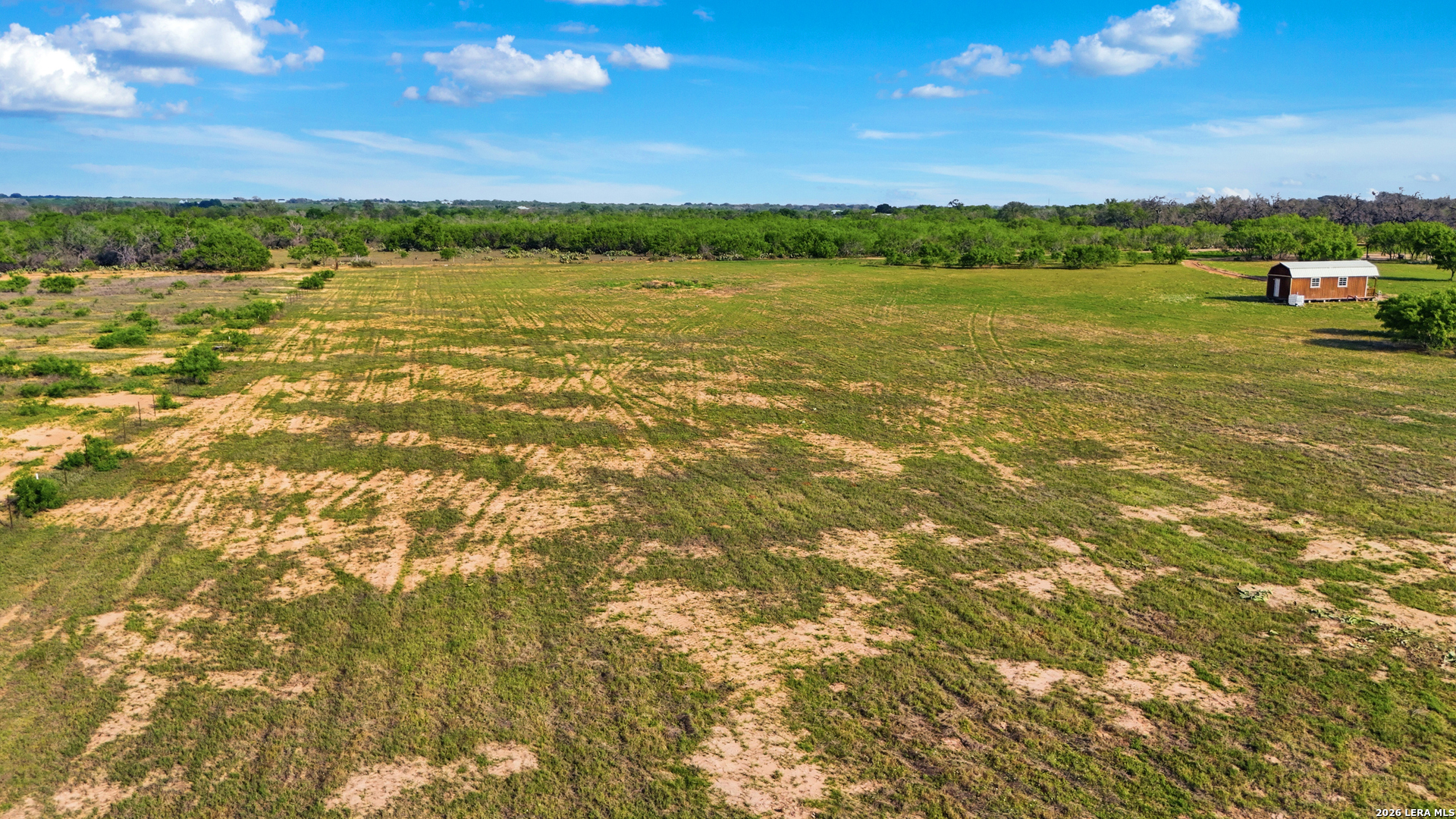 238 East Ditto Road Poteet, TX 78065 - Photo 5 of 16