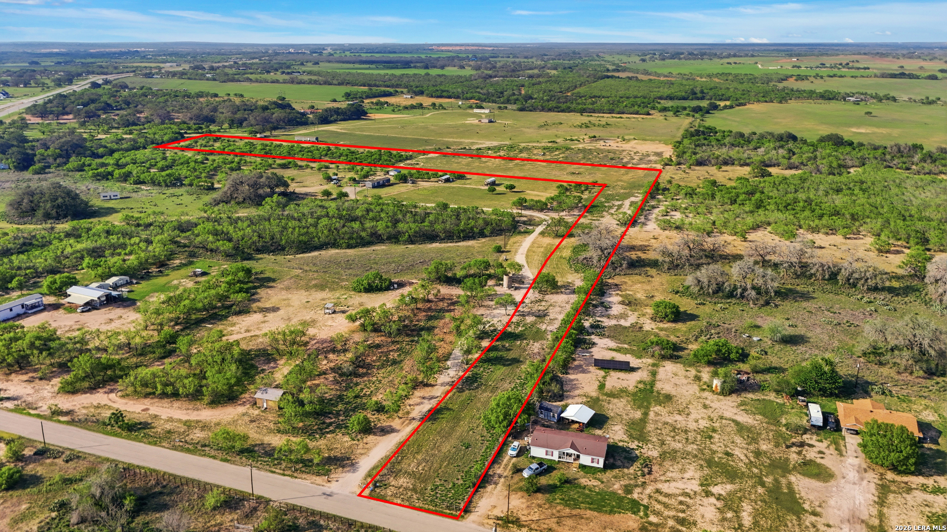 238 East Ditto Road Poteet, TX 78065 - Photo 8 of 16