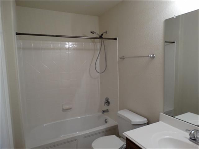 22618 Banter Point Lane Katy, TX 77449 - Photo 26 of 34 secondary restroom