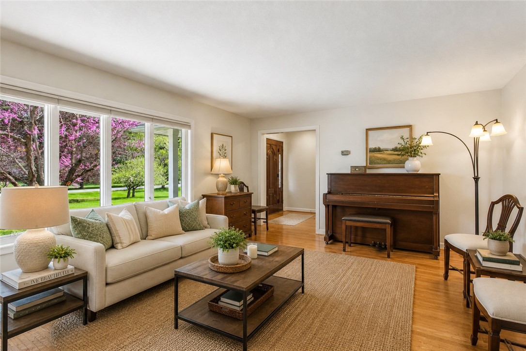 44 Crescent Hill Road Perinton, NY 14534 - Photo 3 of 50 Living Room (Virtually Staged)
