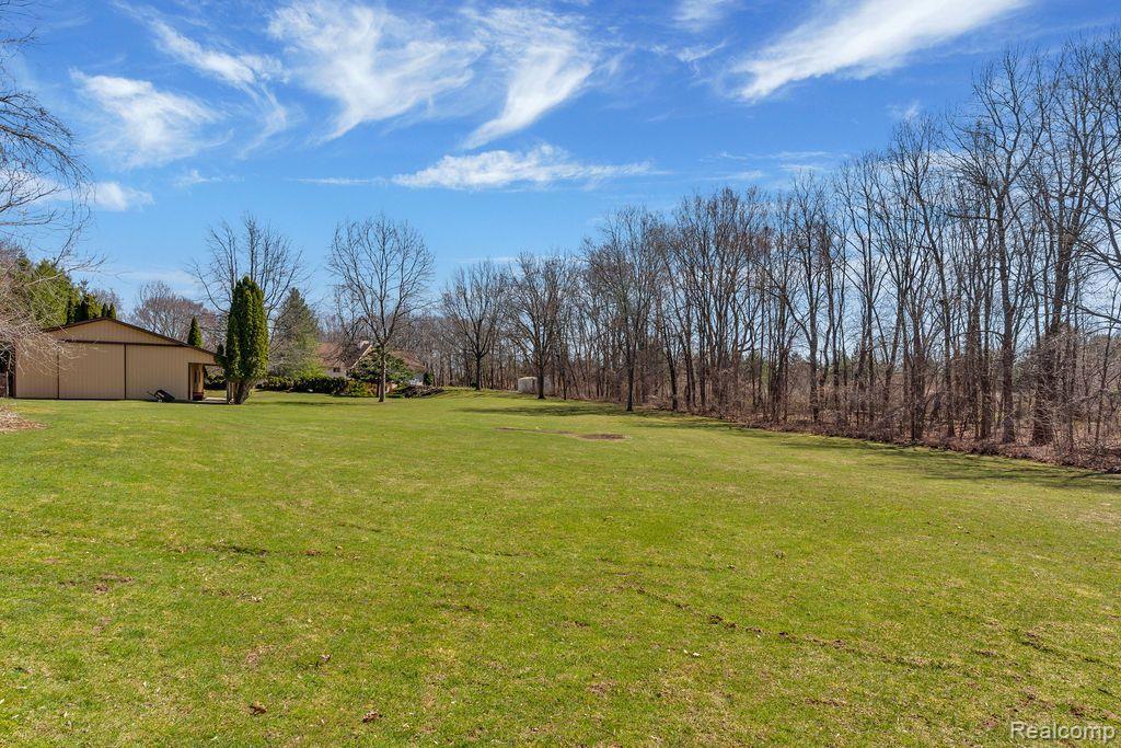 17370 Fish Lake Road Holly, MI 48442 - Photo 10 of 73