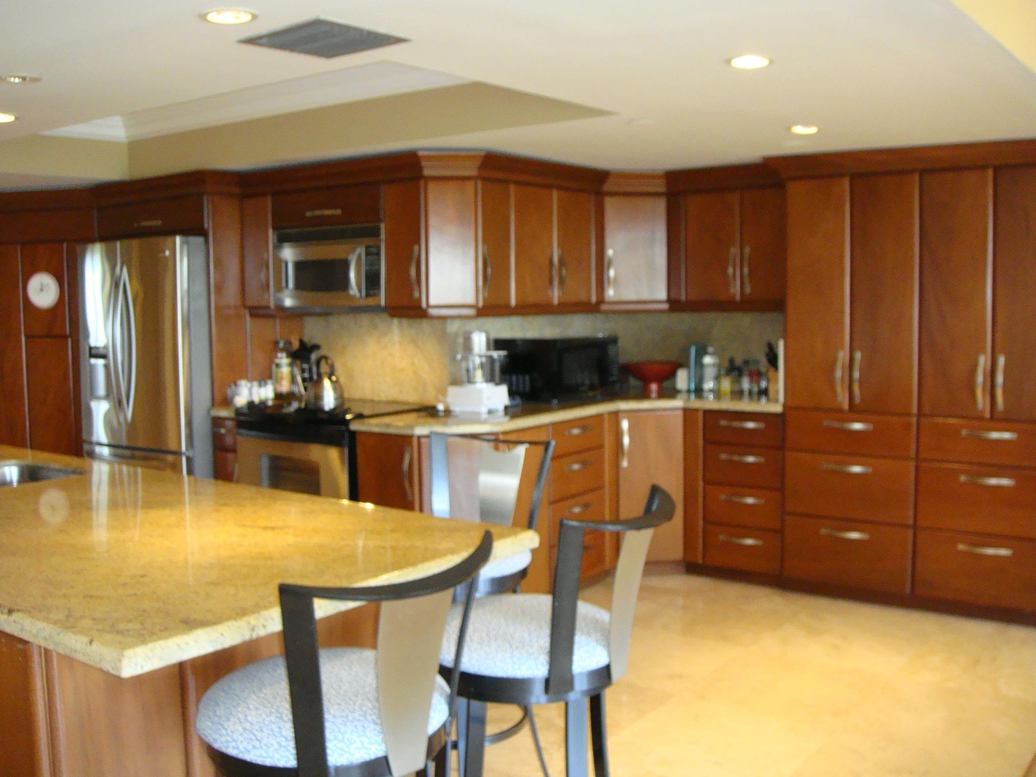 4301 North Ocean Boulevard, Unit A406 Boca Raton, FL 33431 - Photo 4 of 21 KITCHEN