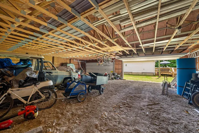 $305,000 | 28644 Elm Street, Dowagiac, MI 49047