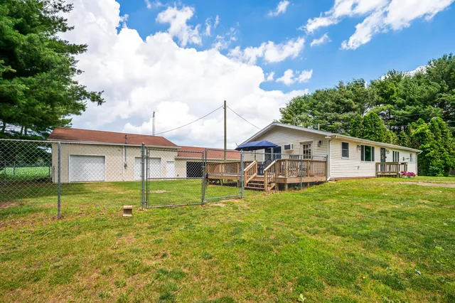 $305,000 | 28644 Elm Street, Dowagiac, MI 49047