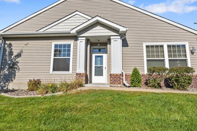 $420,000 | 17829 38th Avenue North, Plymouth, MN 55446