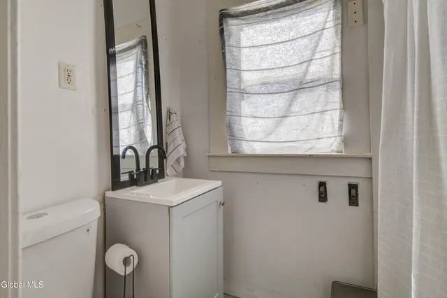 $199,000 | 664 North Pearl Street, Albany, NY 12204