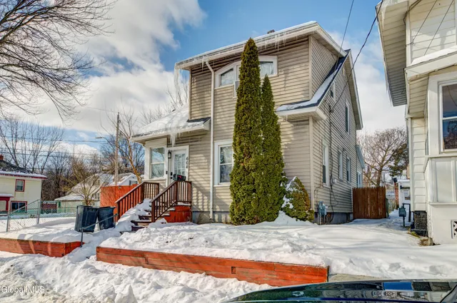 $199,000 | 664 North Pearl Street, Albany, NY 12204