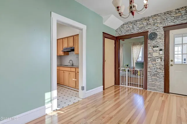 $199,000 | 664 North Pearl Street, Albany, NY 12204