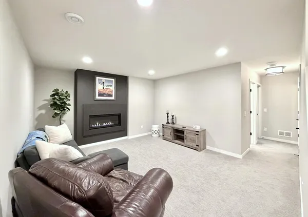 $499,500 | 4848 161st Street West, Lakeville, MN 55044