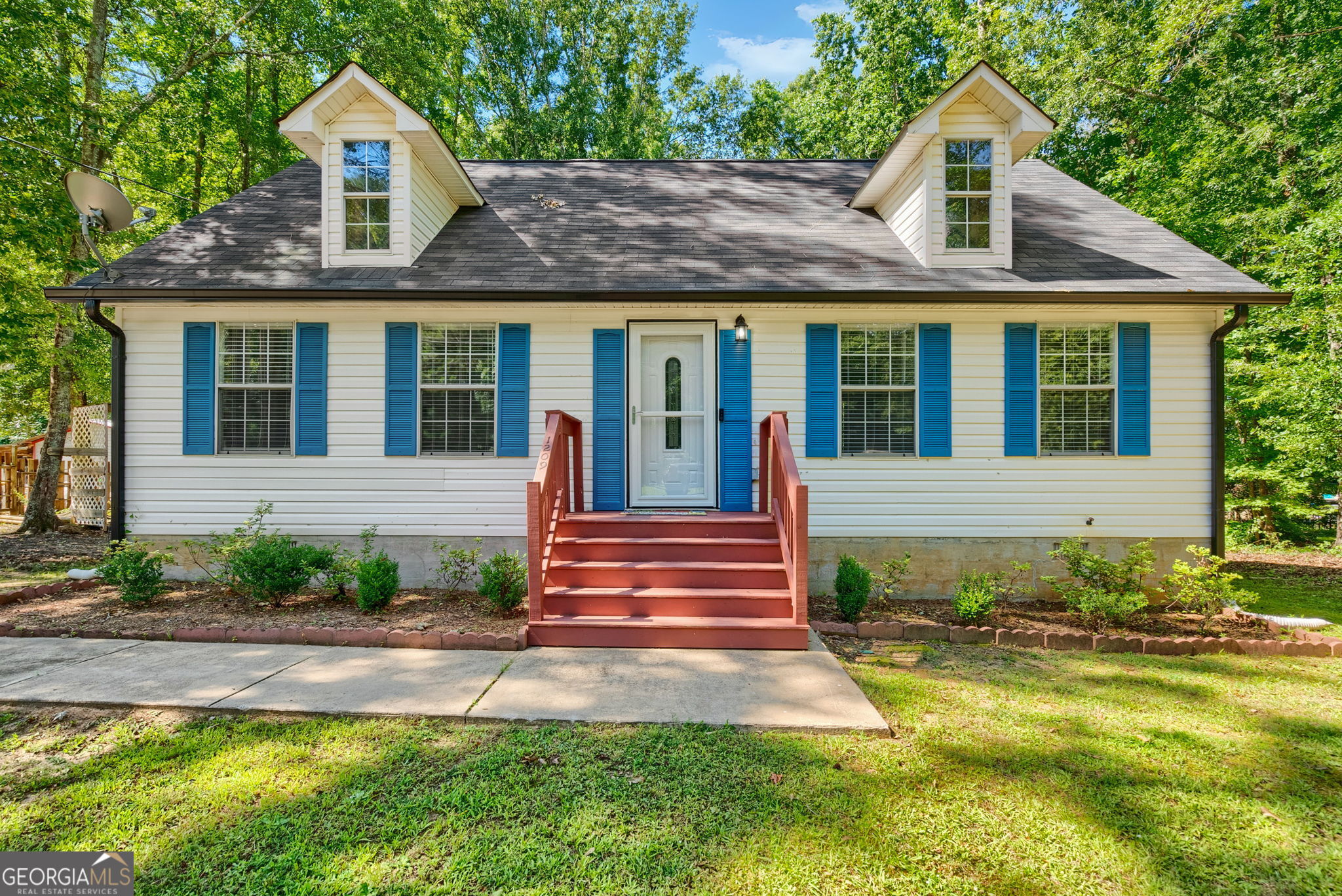 1209 North Hampton Drive Hampton, GA 30228 - Photo 1 of 26 Front of home