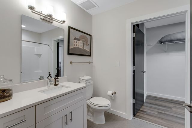 $375,000 | 1900 12th Avenue South, Unit 415, Nashville, TN 37203