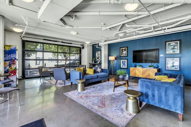 $375,000 | 1900 12th Avenue South, Unit 415, Nashville, TN 37203