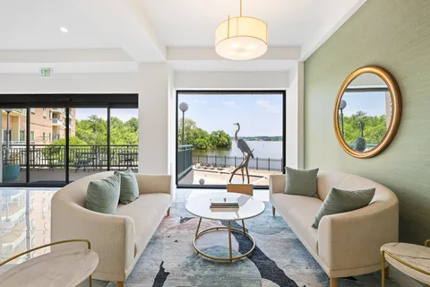 $685,000 | 501 Slaters Lane, Unit 603, Alexandria, VA 22314