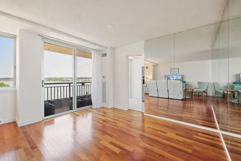$685,000 | 501 Slaters Lane, Unit 603, Alexandria, VA 22314