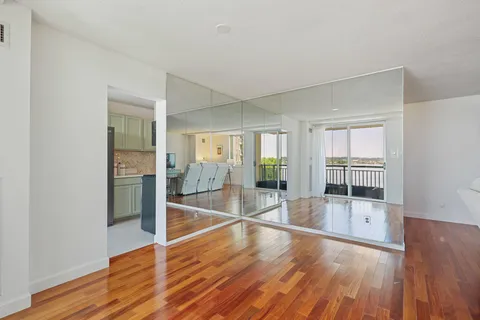 $685,000 | 501 Slaters Lane, Unit 603, Alexandria, VA 22314