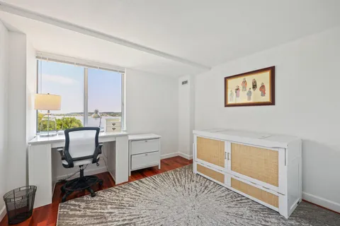 $685,000 | 501 Slaters Lane, Unit 603, Alexandria, VA 22314