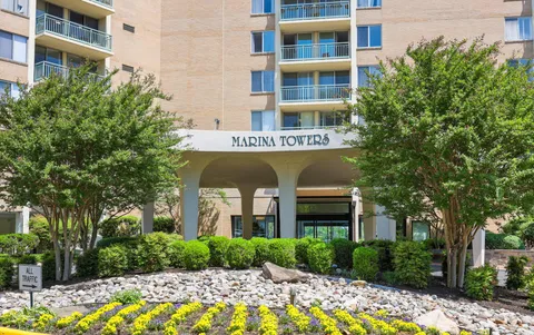 $685,000 | 501 Slaters Lane, Unit 603, Alexandria, VA 22314